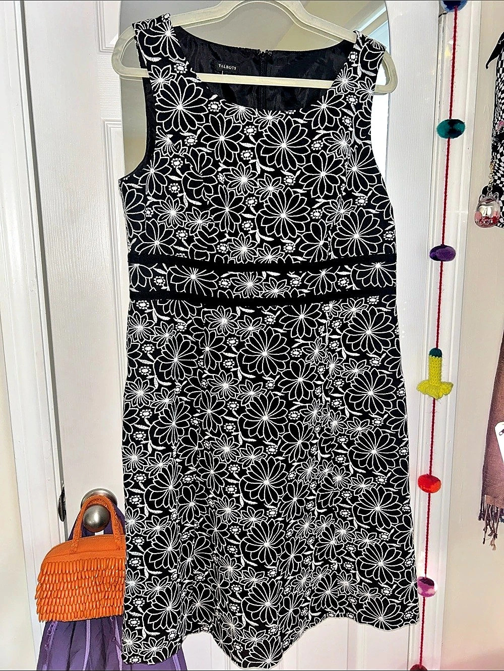 Talbots Black White Daisy Embroidered Fit & Flare Dress Size 12